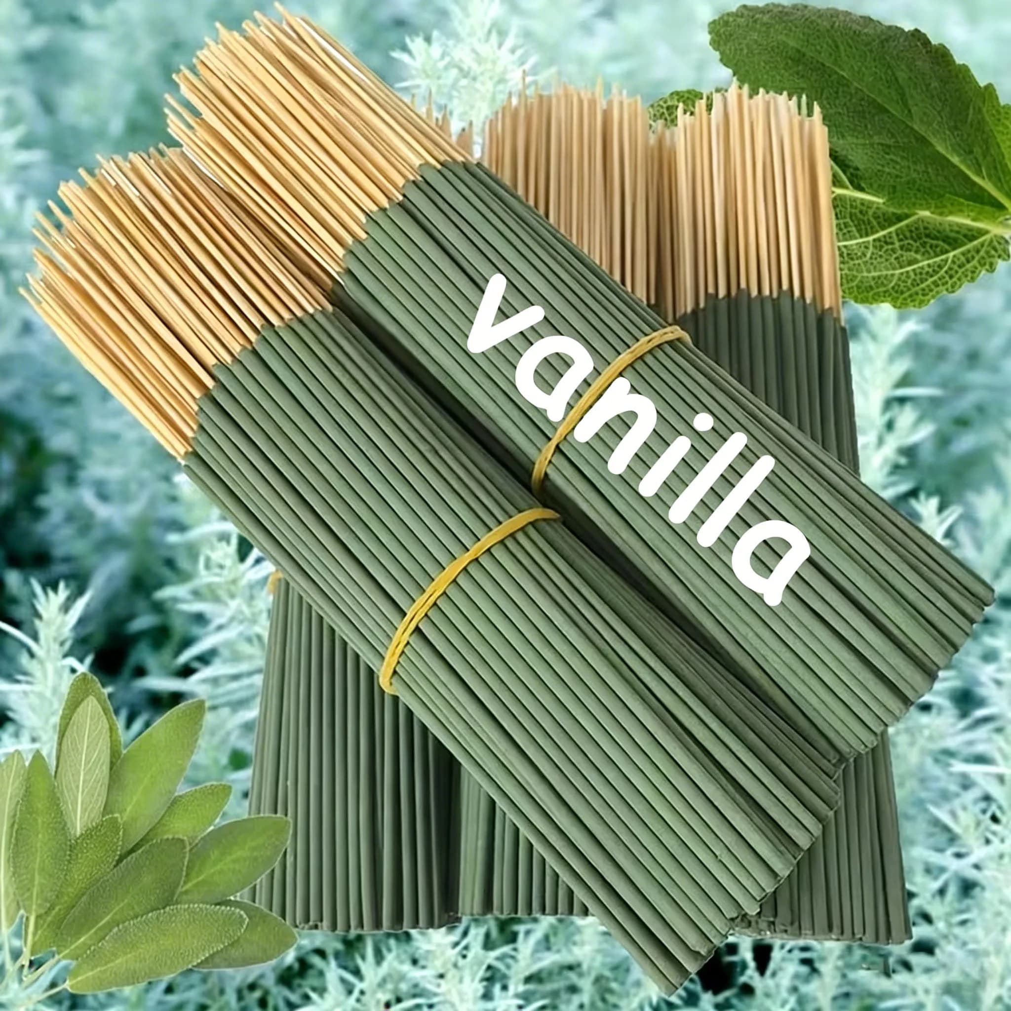 200 long-term incense sticks for outdoors, mixed with essential oils of white sage, rosemary and mint - Burning time of 45 minutes - Perfect for poolside, patio, porch, terrace, camping and excursions, an indispensable incentive for camping