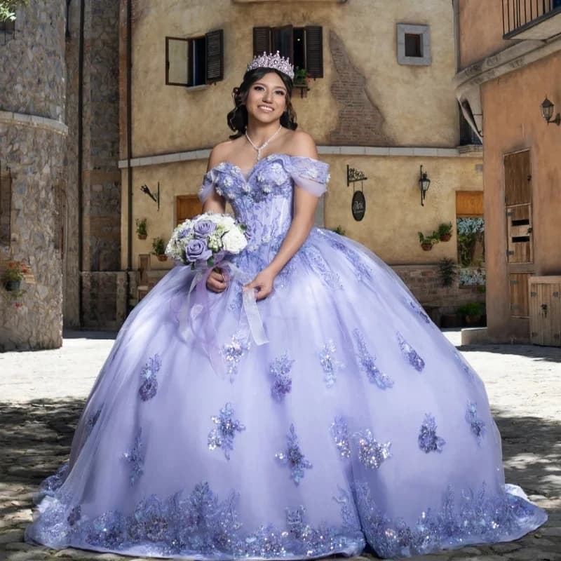 Abito da ballo lucido color lavanda Abiti Quinceanera con spalle scoperte Applique con paillettes Perline in pizzo TTull Festa di compleanno Abito dolce 16