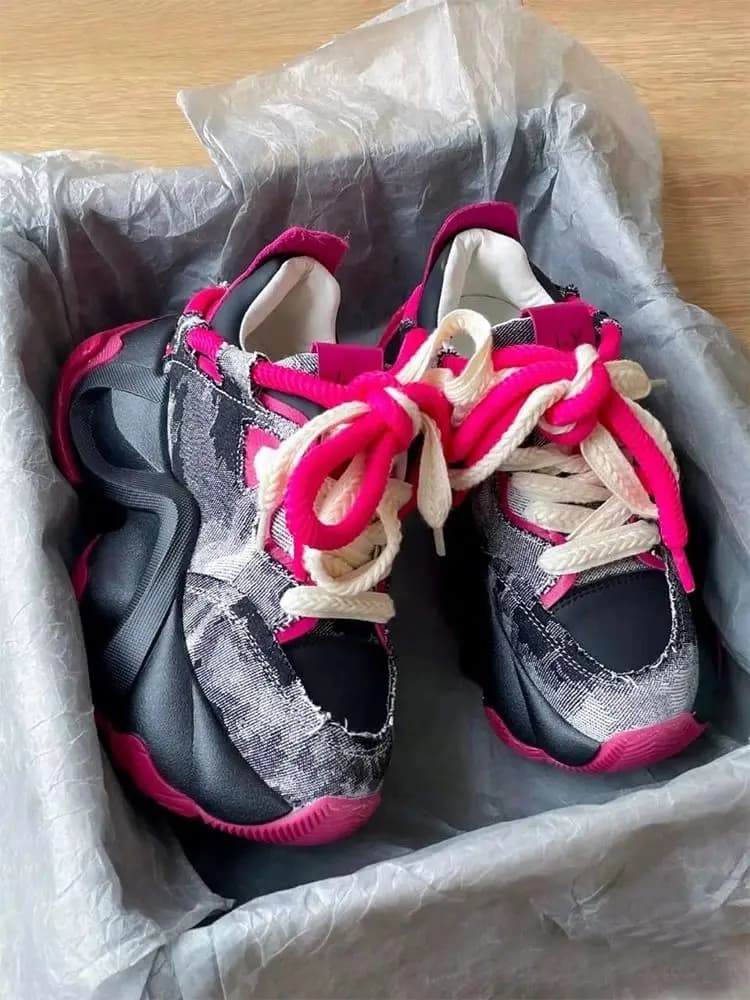 2025 Scarpe da ginnastica con suola spessa ispirate alla foresta della nuova stagione da donna Scarpe rialzanti stile parigino con supporto per la caviglia