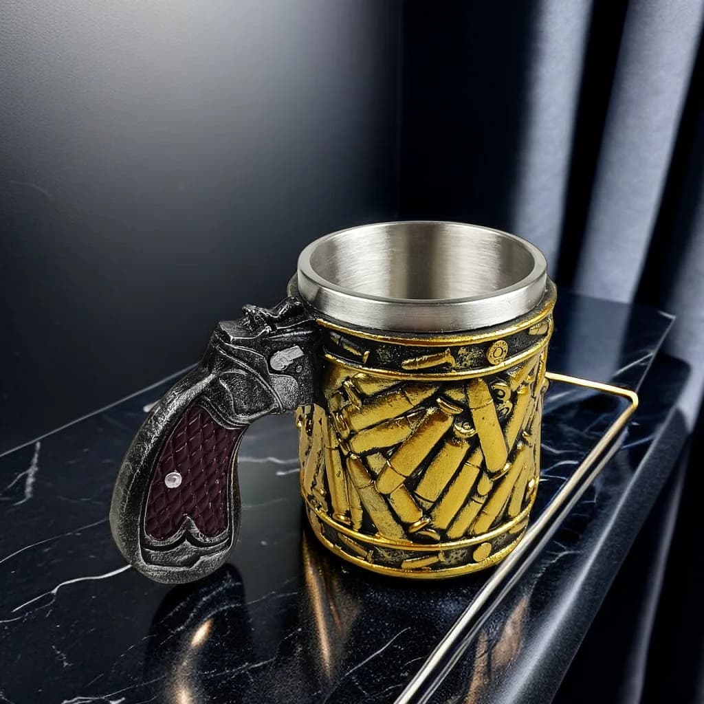 Tazza da birra modello pistola a forma di pistola con tazza in acciaio inossidabile proiettile per uso bar Collezione regalo commemorativo veterano dell'esercito