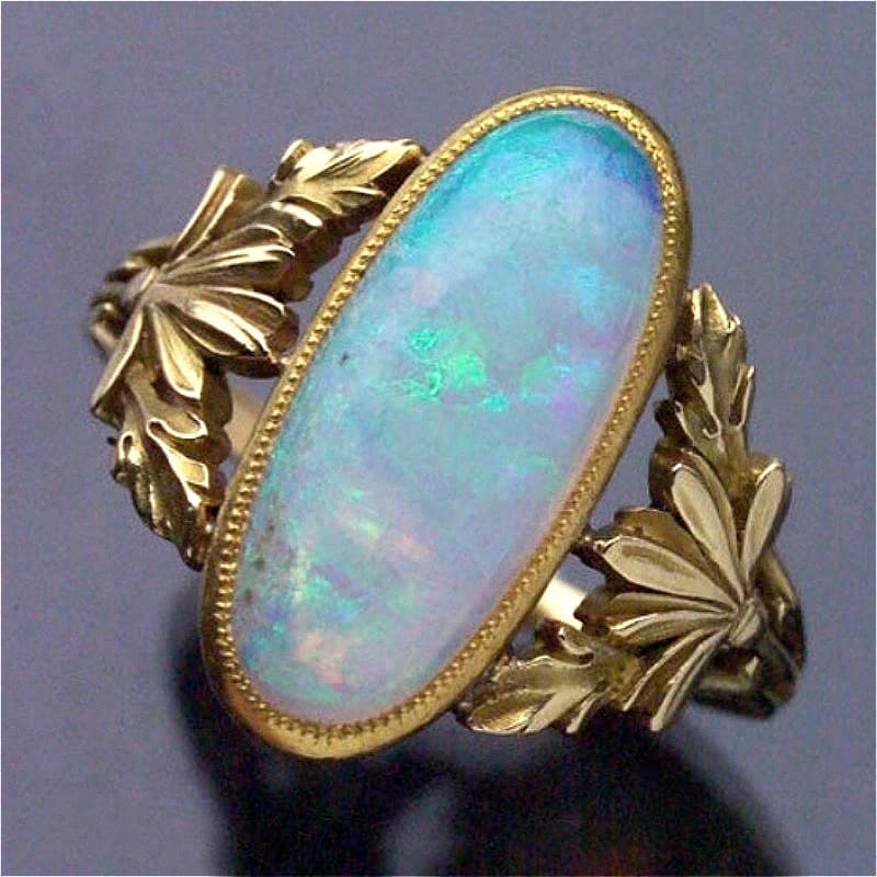 Elegant Exquisite Oval Big Synthetic Moonstones Hand Carved Leaf Golden Rings Women's Vintage Banquet Jewelry Accessories Crafts