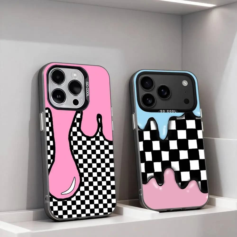 Cover per iPhone con motivo a scacchiera per iPhone 11, 12, 13, 14, 15, 16, 17, Pro, Max, Plus, E, Air, Mini IMD Nero Opaco