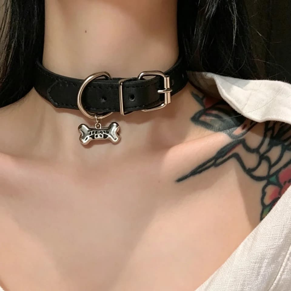 Y2K Sweet Cool PU Leather Collar Chain Punk Dog Claw Bone Charms Choker Necklace for Women Party Adjustable Jewelry Gifts