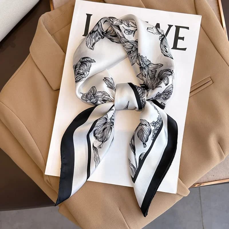 70*70 cm di Lusso Stampa Floreale Sciarpa Quadrata di Seta Donne Foulard Hairband Mani Borsa Nastro Testa Hijab Fazzoletto Da Collo Fascia Morbido Raso