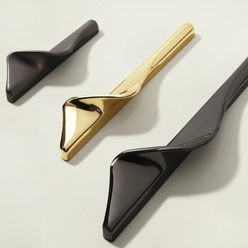 Maniglie per porte dell'armadio in stile leggero artistico di lusso a forma di S Maniglie per cassetti per armadietti di fascia alta Maniglie per armadietti da cucina semplici e moderne