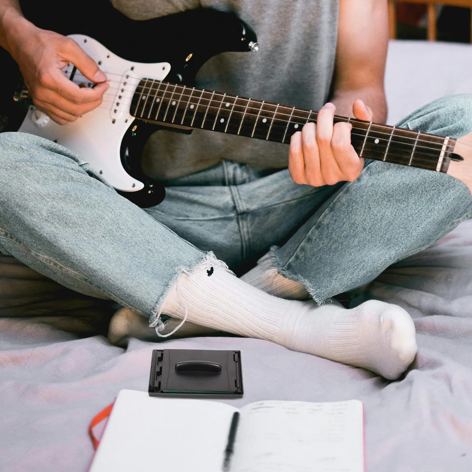 Kit di Manutenzione per Chitarra: 2 Pezzi Pulitore Corde e Rimuovi Ruggine per Chitarra Acustica, Elettrica, Violino, Basso, Ukulele