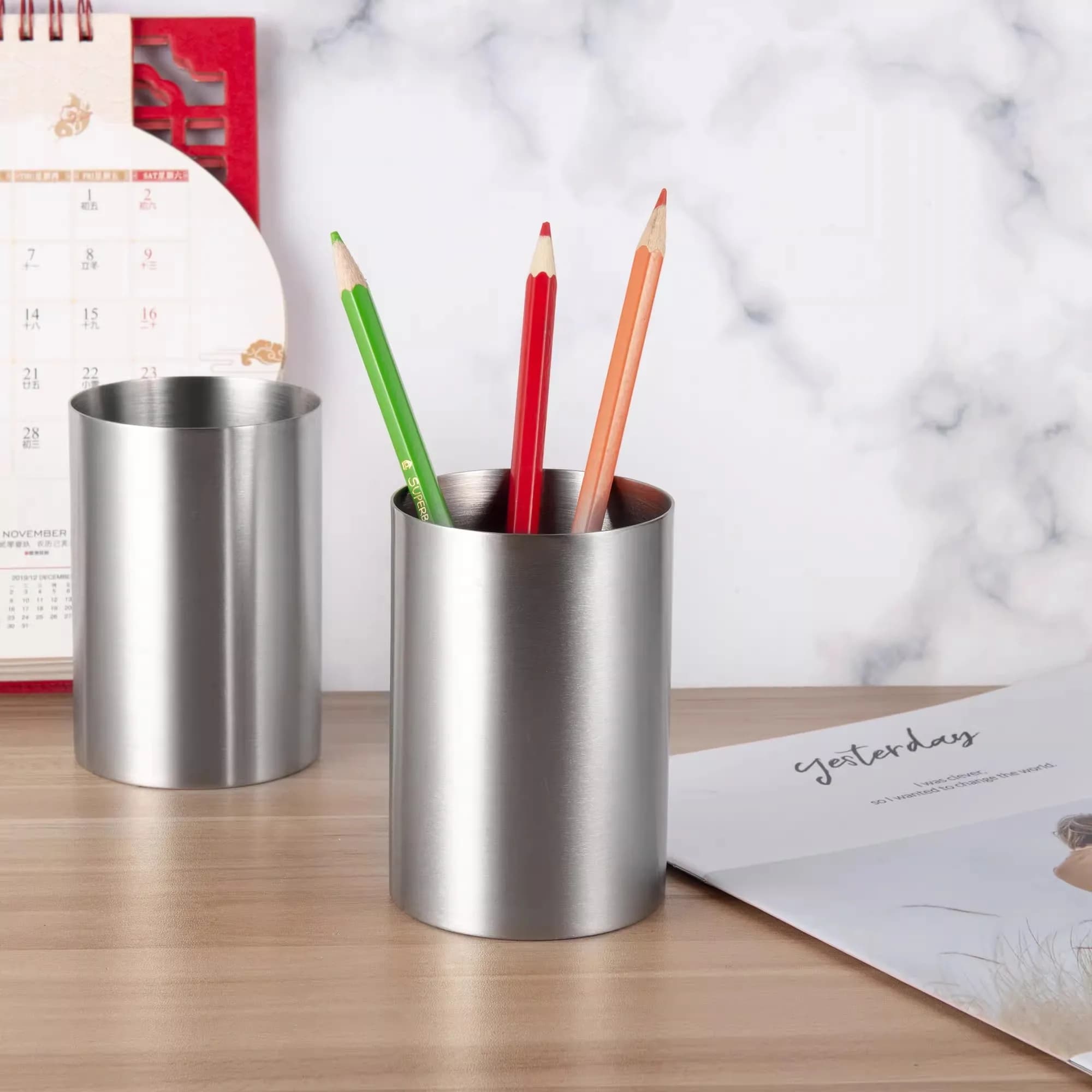 Set di 2 Porta Pennelli da Trucco e Porta Penne, Organizzatore Multifunzionale da Scrivania per Trucco, Vanity, Ufficio, Scatola Portaoggetti per Pennelli