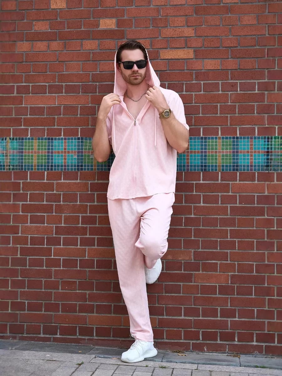 Completo da uomo due pezzi 2026: Set con camicia a maniche corte con cerniera e cappuccio e pantaloni lunghi, abbigliamento sportivo casual, streetwear estivo di tendenza