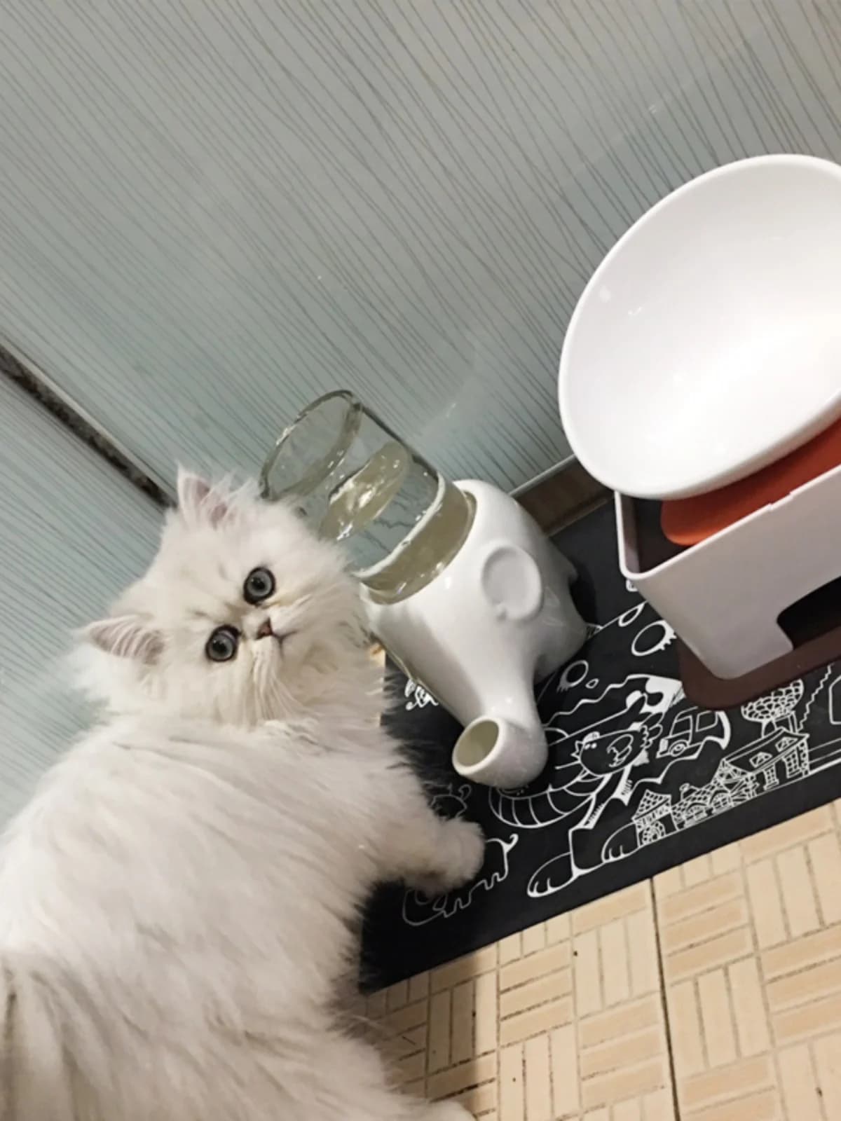 Elephant Ceramic Pet Water Bowl Anti-Flip No Wet Mustache Drinking Water Device Durable Pet Food And Water Supplies for Cats