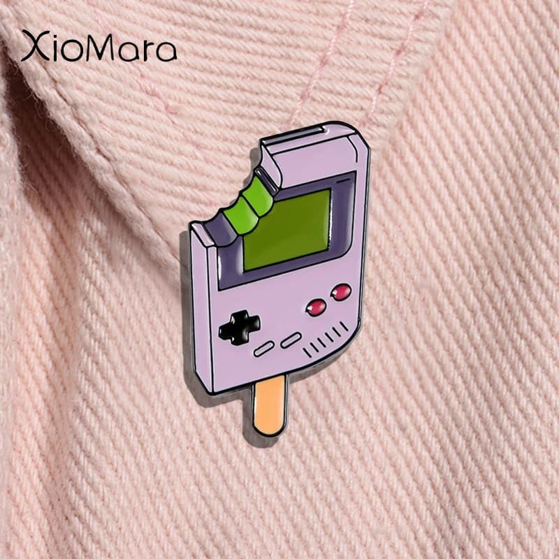 Controller di gioco creativi Spilla smaltata Cartoon Videogioco Gelato Spilla in metallo Zaino da bavero Distintivo Gioielli Regalo per gli amici