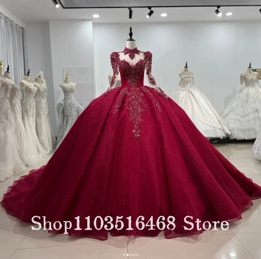 Abiti da principessa Quinceanera in cristallo rosso con paillettes in pizzo ricamato decorazione cinghie in lisca di pesce gonna tutu abito da ballo personalizzato