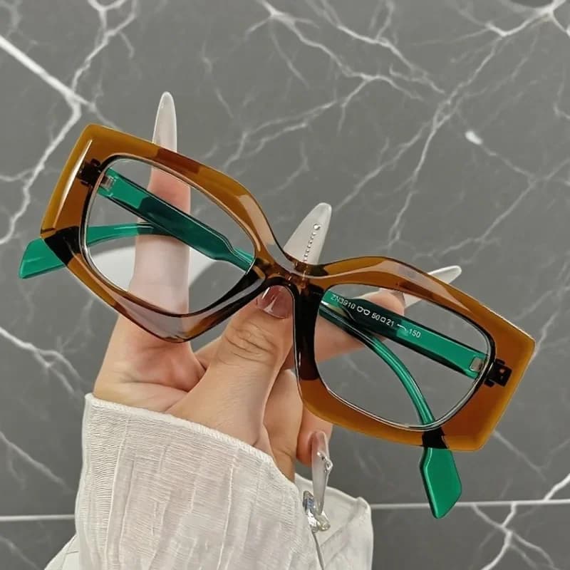 1 paio di occhiali quadrati alla moda - aspetto geometrico raffinato sia per uomo che per donna.