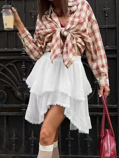 Nuova gonna corta bianca in pizzo a vita alta, stile casual, tinta unita, in altro materiale, per donna