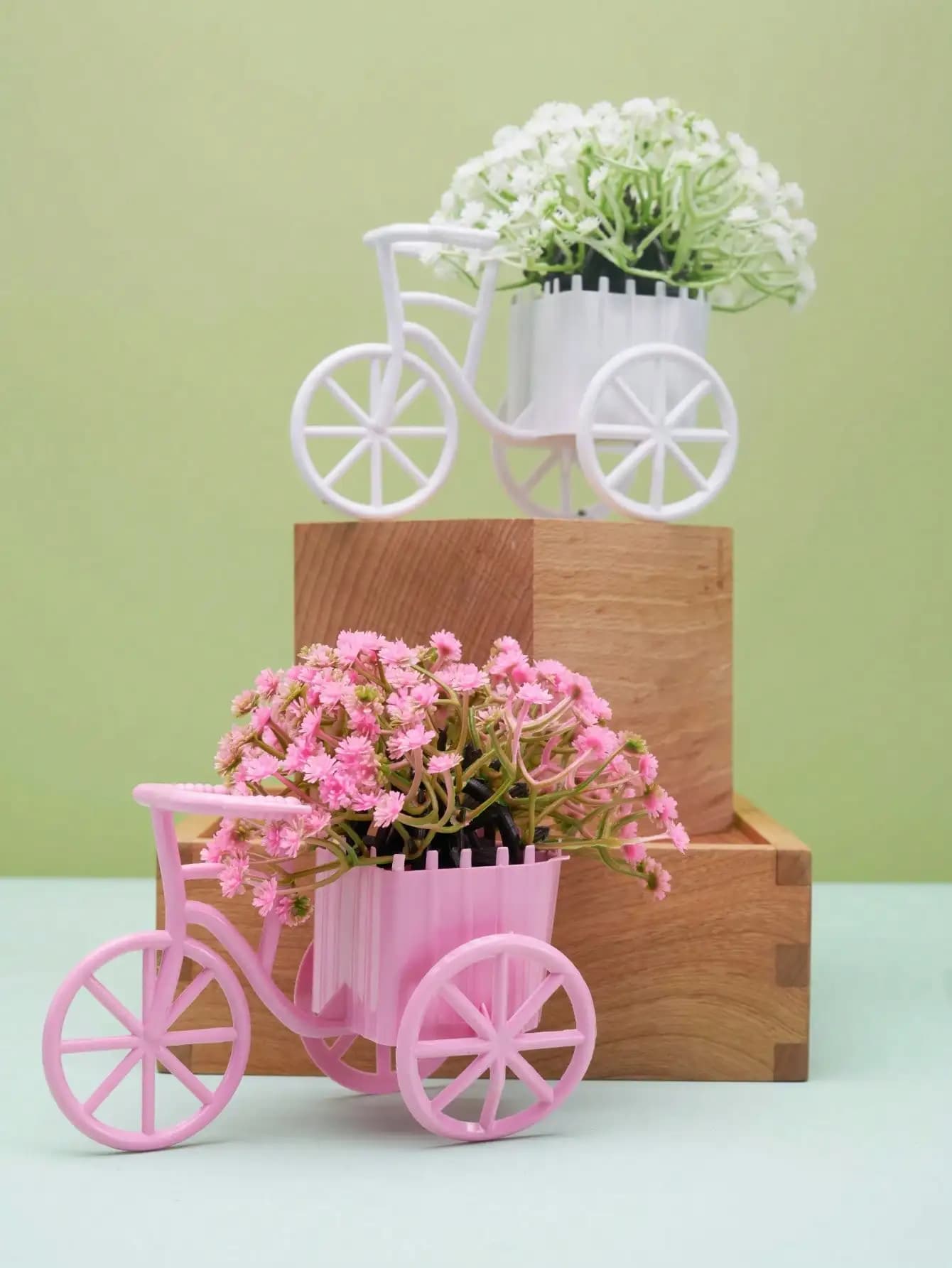 Joivida 1pc Plastic Mini Bicycle Basket Desktop Decor, Artificial Potted Bonsai, Simulated Fake Plant Room Decoration, New Year, Thanksgiving Day, Christmas Gift, Valentine's Day Decor, Rama Table Decor, Party Use, Family Dining, Garden Use, Wedding Decor