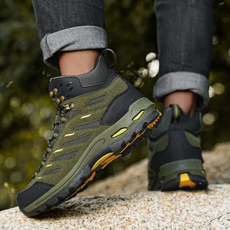Outdoor Hiking Shoes Men Boots Mid-top Wear-resistant Anti-slip Comfortable Men Shoes Flat Casual Sports Shoes Men