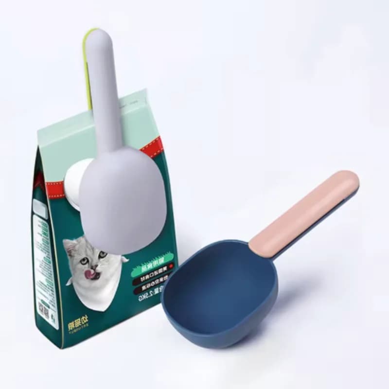 Cucchiaio multifunzionale per alimenti per animali domestici con clip per sacchetto sigillato, tazza dosatrice creativa, design curvo, facile da pulire, per cani e gatti