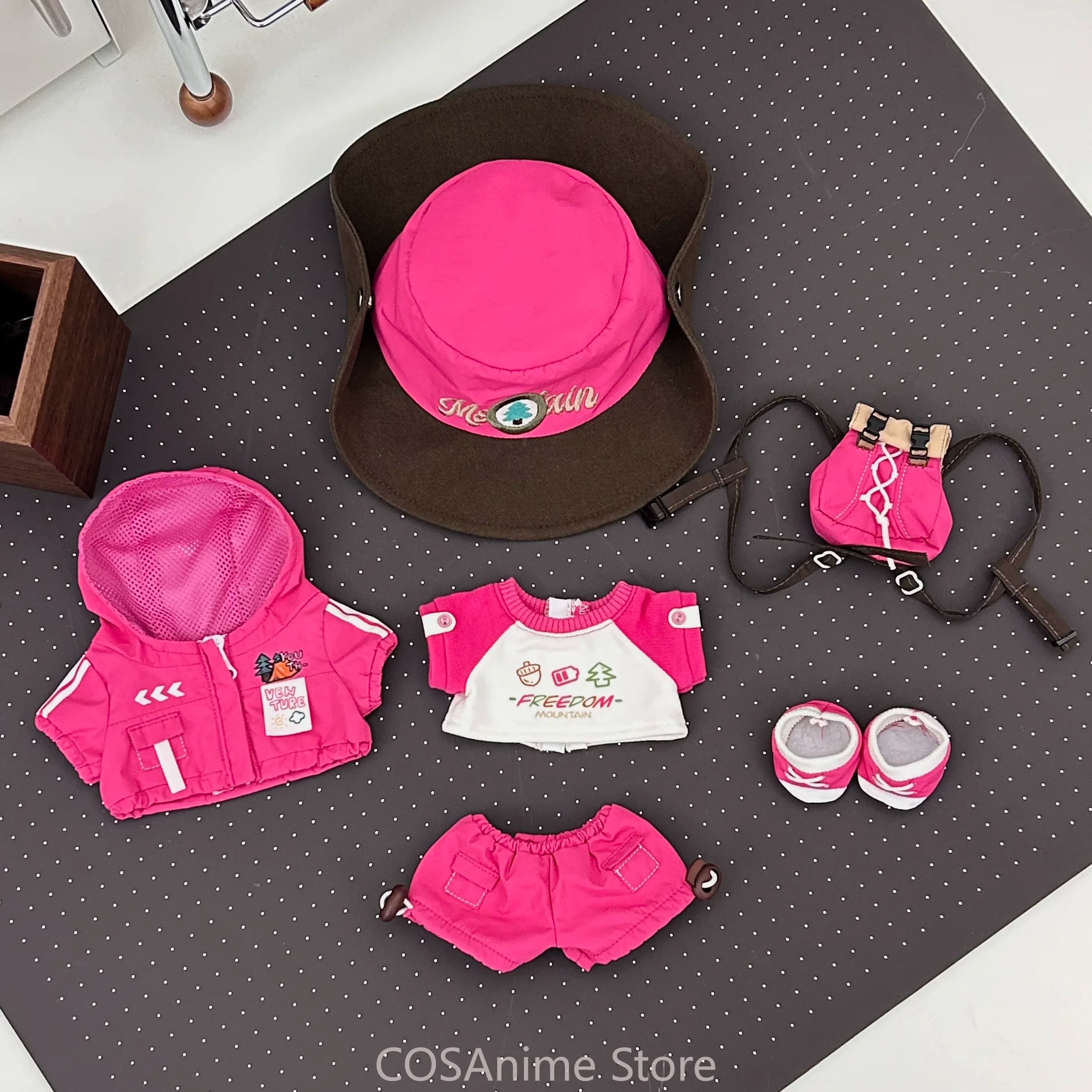 Costume in peluche da 20 cm senza attributi, per Idol Star Yibo, abbigliamento sportivo da esploratore, abbigliamento da alpinismo, solo vestiti CP