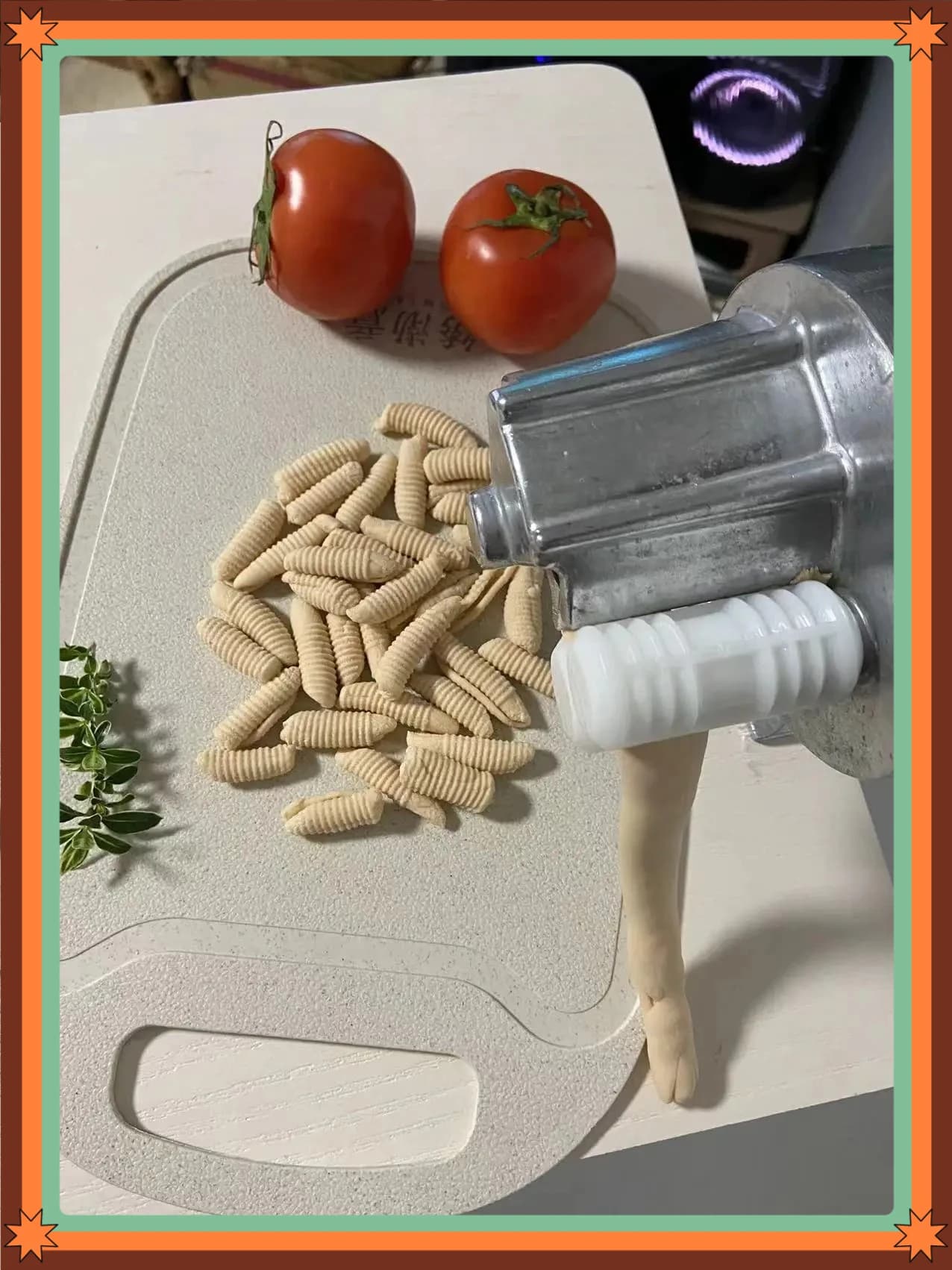 Manual Cavatelli Maker Machine Hand Crank Pasta Press Stainless Steel Easy Clean Rollers for Gnocchi Seashells Homemade Noodle