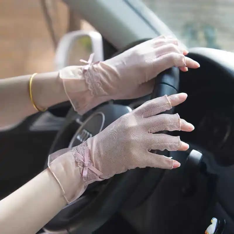Ice Silk UV-protection Gloves for Women – Lightweight Summer Gloves for Driving and Cycling, Anti-slip Half-finger Design