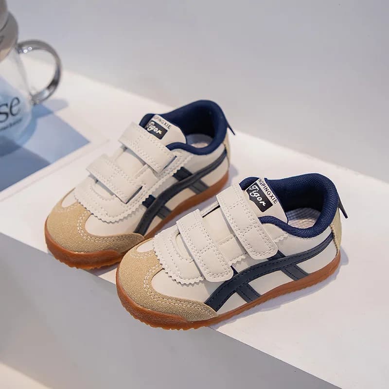 2025 Scarpe da ginnastica per bambini Ragazzi Ragazze Suola morbida Scarpe da corsa casual antiscivolo Scarpe sportive per la scuola per bambini Scarpe di cotone calde
