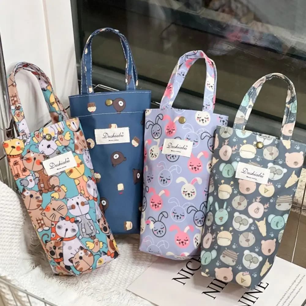 Copri bottiglia d'acqua alla moda Custodia per bottiglia d'acqua carina e efficace Custodia protettiva portatile leggera per portabicchieri