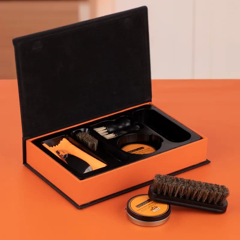 9 Pezzi Spazzola per Capelli di Cavallo Set per Lucidare le Scarpe Articoli in Pelle Olio per la Cura Lucidatura Rimozione della Polvere Smalto per Scarpe Spazzola per Scarpe Olio per Manutenzione