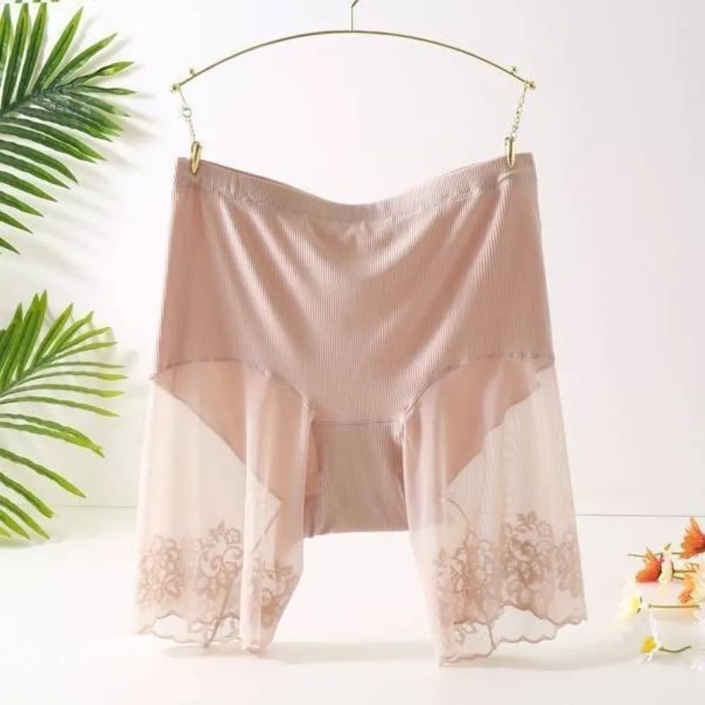 High Quality Thin Safety Shorts Seamless Anti Friction Seamless Shorts Lace Trim High-stretch Briefs Women's Underwear