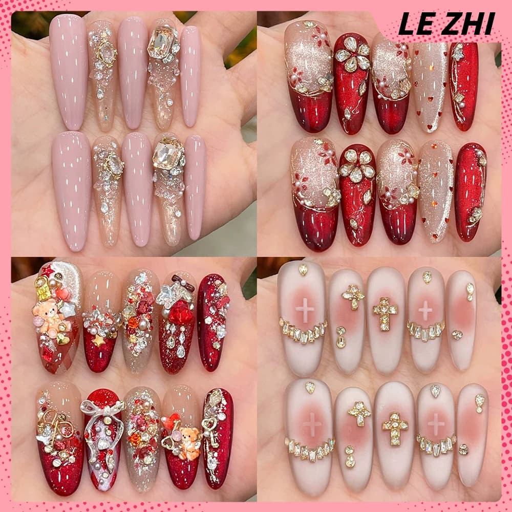 Bellissimi Unghie Finte Quadrate Corte con Diamanti Scintillanti, Unghie Finte Artigianali con Orsetti Cartoon, Occhi di Gatto, Fiocchi, Perle e Fiori