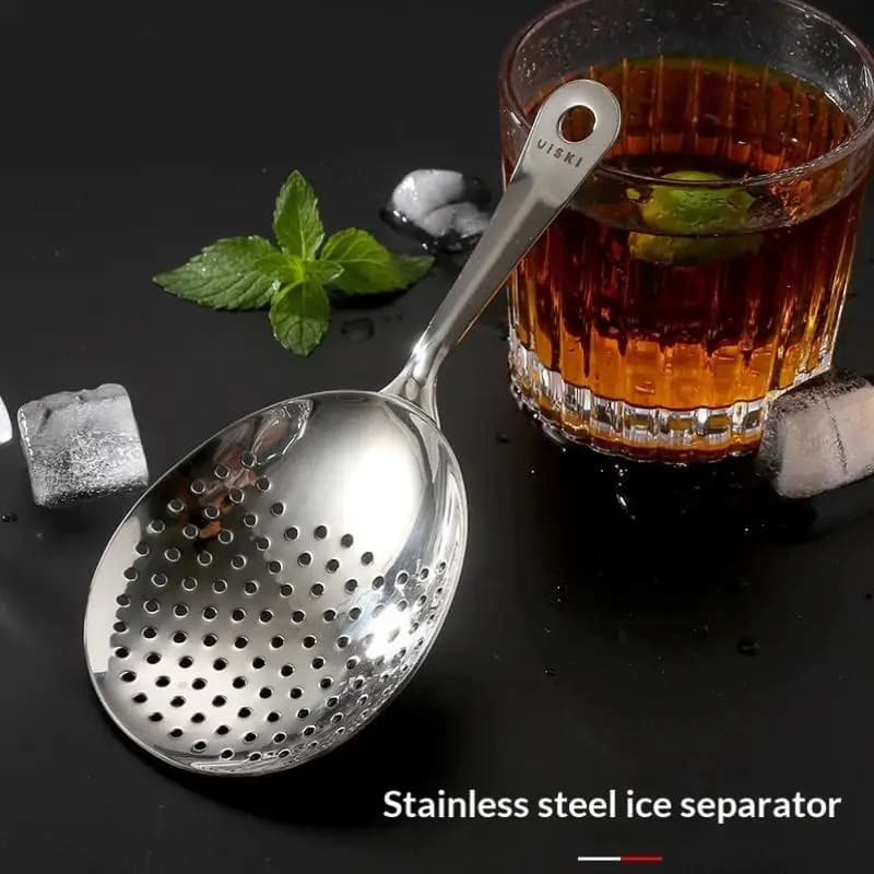 2026NEW Professional Stainless Steel Martini Cocktail Shaker + Ice Strainer Bartender Tool for Mixed Drinks Home Bar Barware Kit
