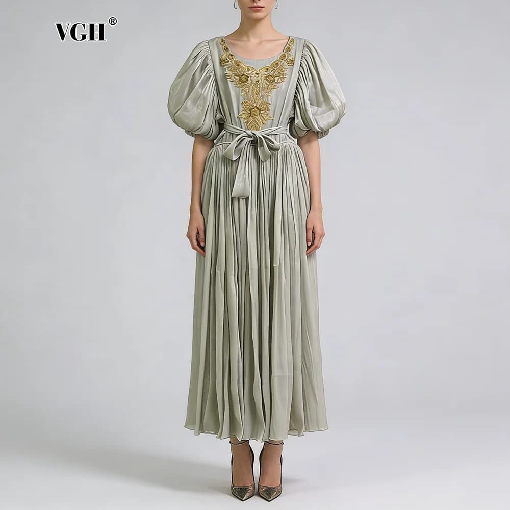 VGH Chic Abito Midi Dorato Ricamato con Orlo a Pieghe per Donna, Girocollo, Maniche a Sbuffo, Vita Morbida e Allacciatura, Ideale per l'Ufficio e il Pendolarismo