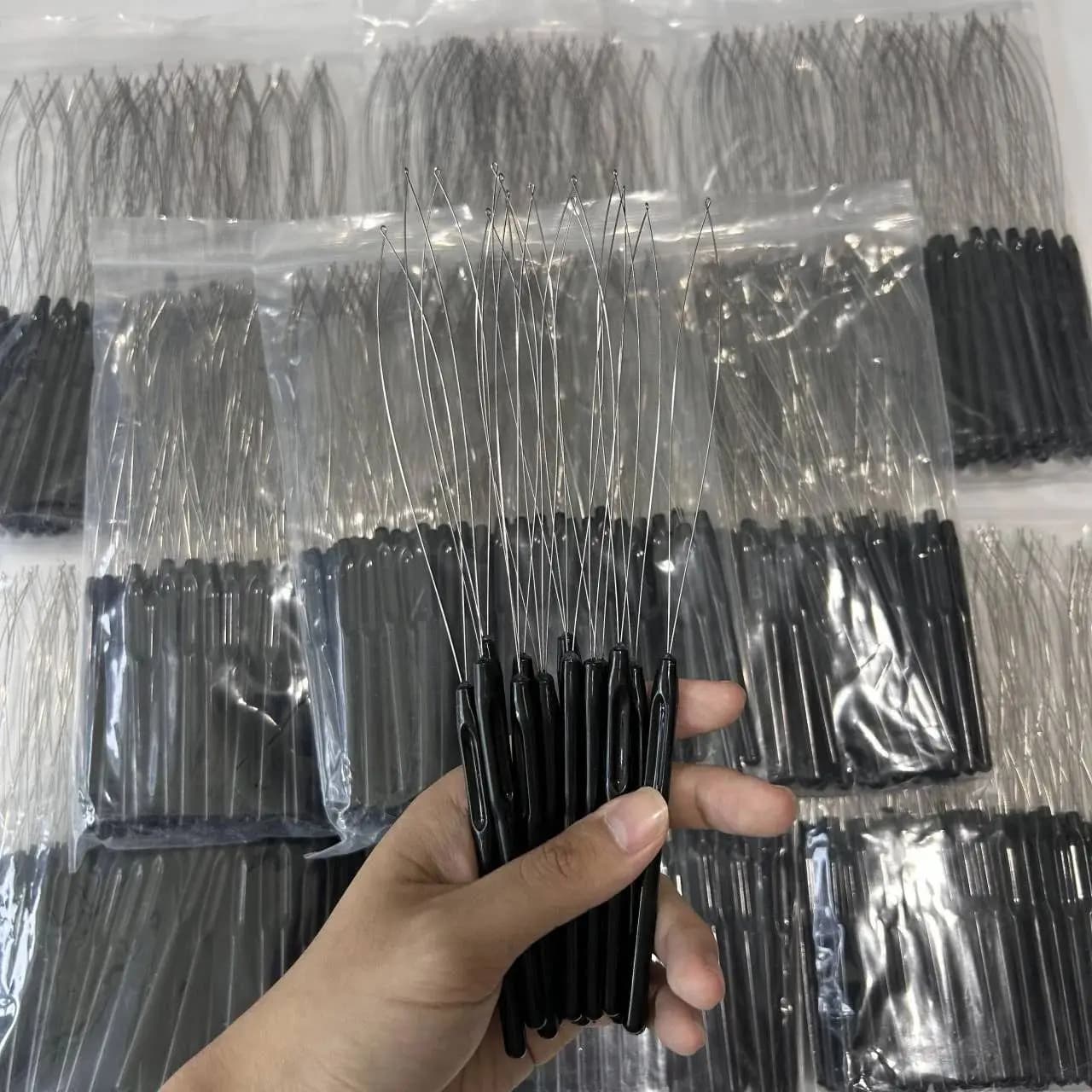ARLANY 20 Pz Estensione Dei Capelli Tirare Attraverso Loop Strumento per Capelli Tinsel Ago Infila Crochet Estensione Dei Capelli Perline Dispositivo Strumento