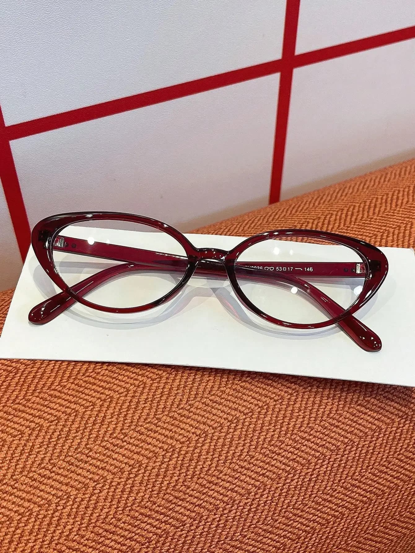 1 paio di occhiali da vista da donna con montatura in PC con stampa leopardata, montatura completa in tinta unita, occhiali alla moda con borchie