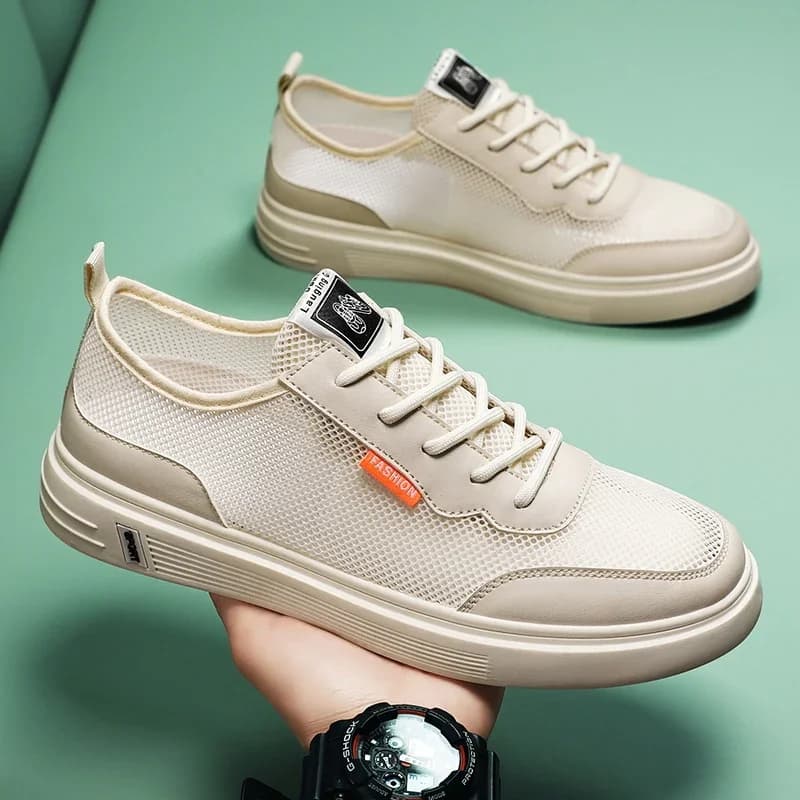 Men's summer sports shoes with breathable mesh racing shoes with laces and carved design and lightweight non-slip sole