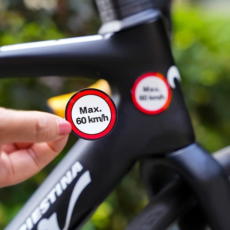 2PCS SET Traffic Sign Style Vinyl Stickers Decals 25‑130km/h Waterproof for Auto Bike Helmet Fairing Window Decor Accessories