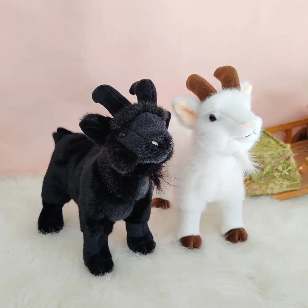 Animale morbido peluche PP cotone capra per bambini soffice farcito pecora con corna carino 18/30 cm capra per bambini portachiavi decorazione della stanza