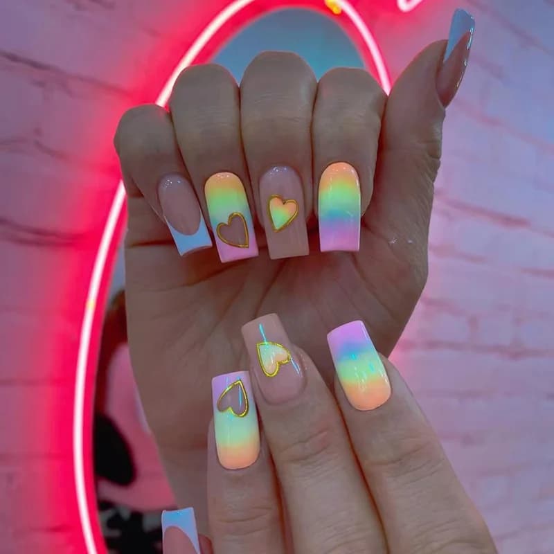 24 Pezzi Unghie Finte Press-on Arcobaleno con Motivo Love, Unghie Finte Francesi Lucide Estive, Unghie Finte Quadrate Medie, Unghie Naturali Dolci e Carine