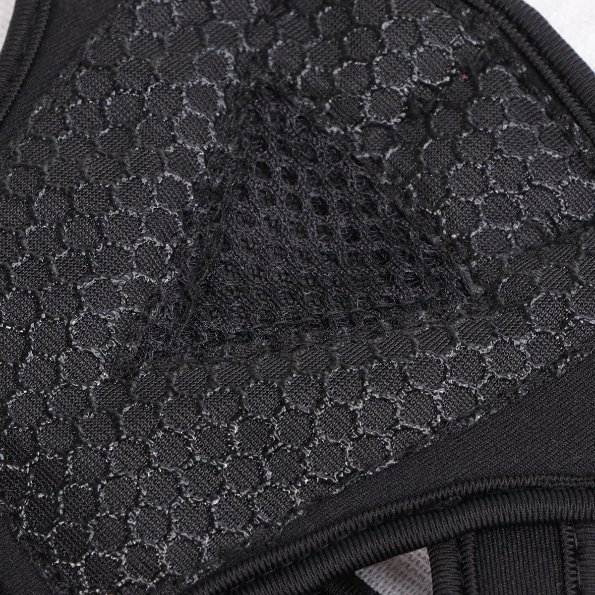 Ventilated Gym Gloves Men Women Black Size M Non-Slip Silicone Fingerless Padded Wrist Strap Weightlifting Palm Protection