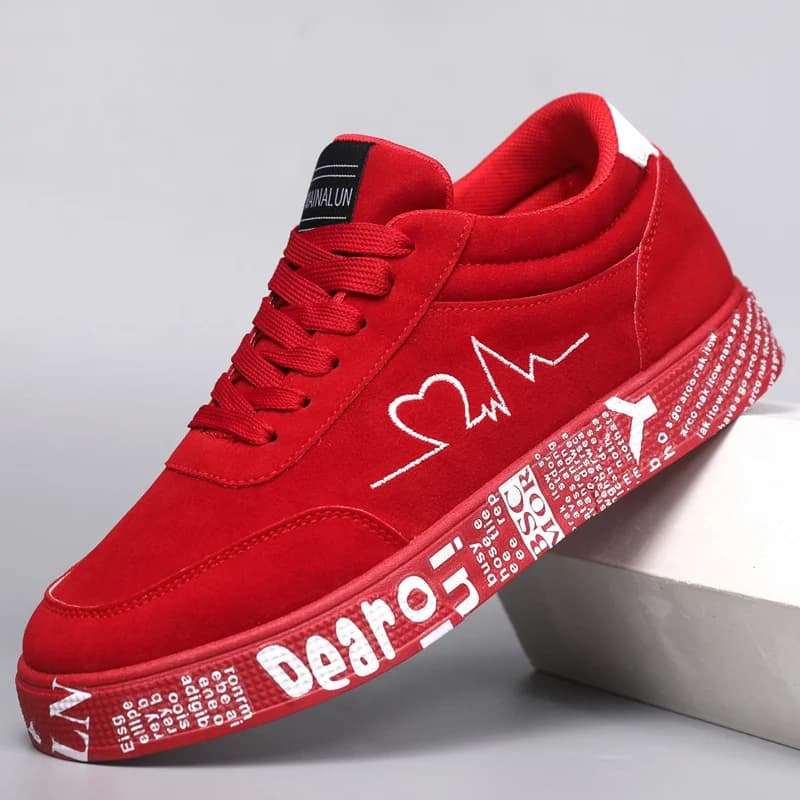 Sneakers mid-top traspiranti, design grafico con cuori e musica, scarpe casual streetwear per coppie, regalo di San Valentino e compleanno