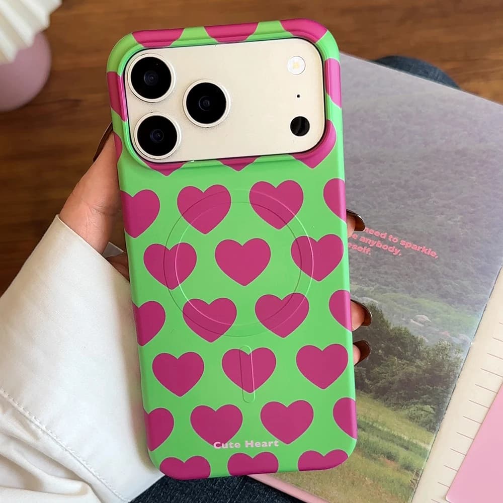 Custodia per telefono con stampa a cuore e grip magnetico per iPhone 17 Pro Max, 17 Pro, 17, 15, 16 Pro Max, compatibile con ricarica wireless MagSafe