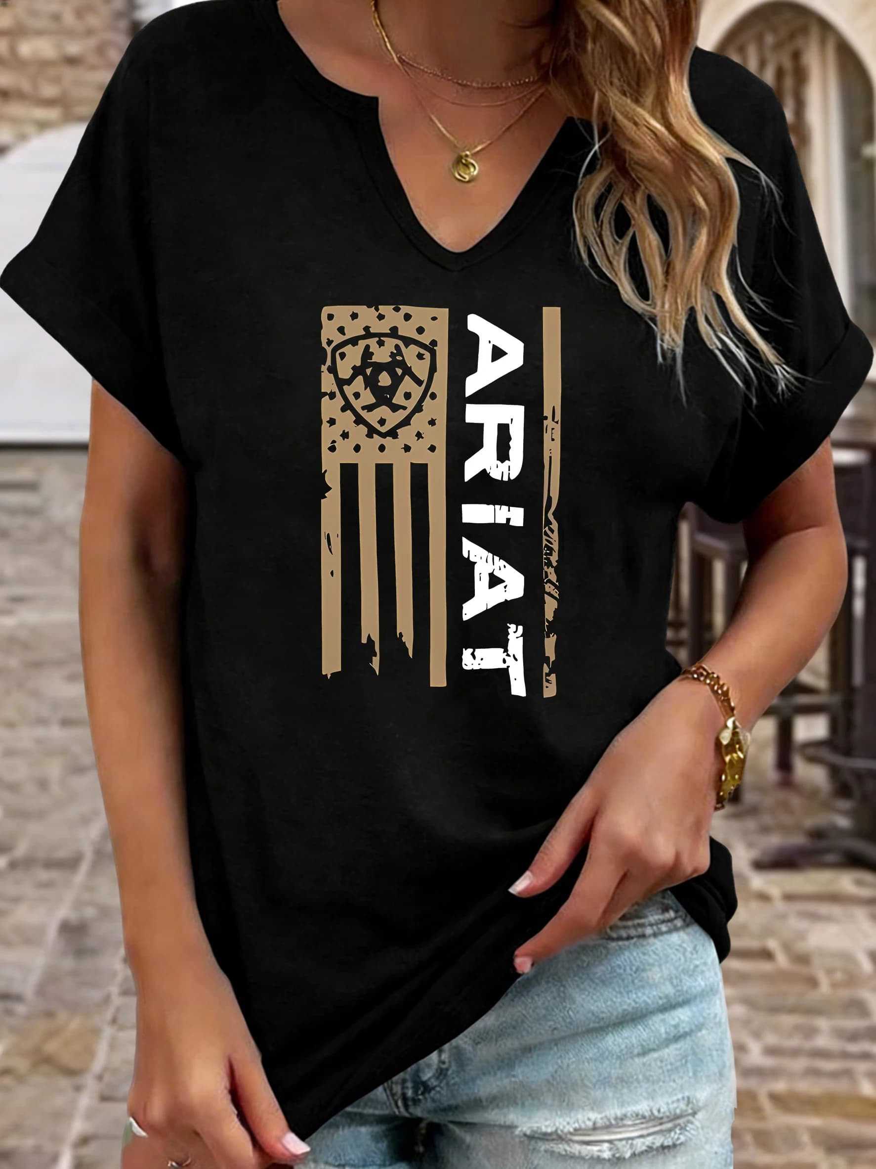 T-shirt estiva da donna a girocollo a maniche corte, stampa bandiera americana effetto distressed Ariat, top casual stile western