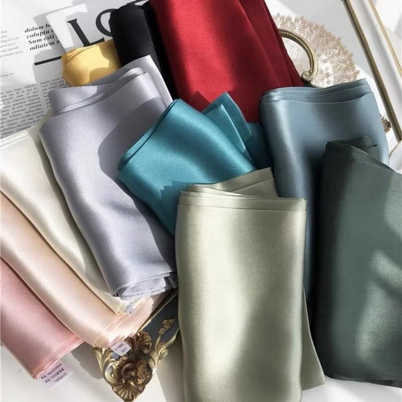 Moda 100% Sciarpa di seta reale Donna Scialli Avvolge per le signore Fazzoletto da collo Foulard Sciarpe Pashmina Scialle femminile Hijab Bandana 2024