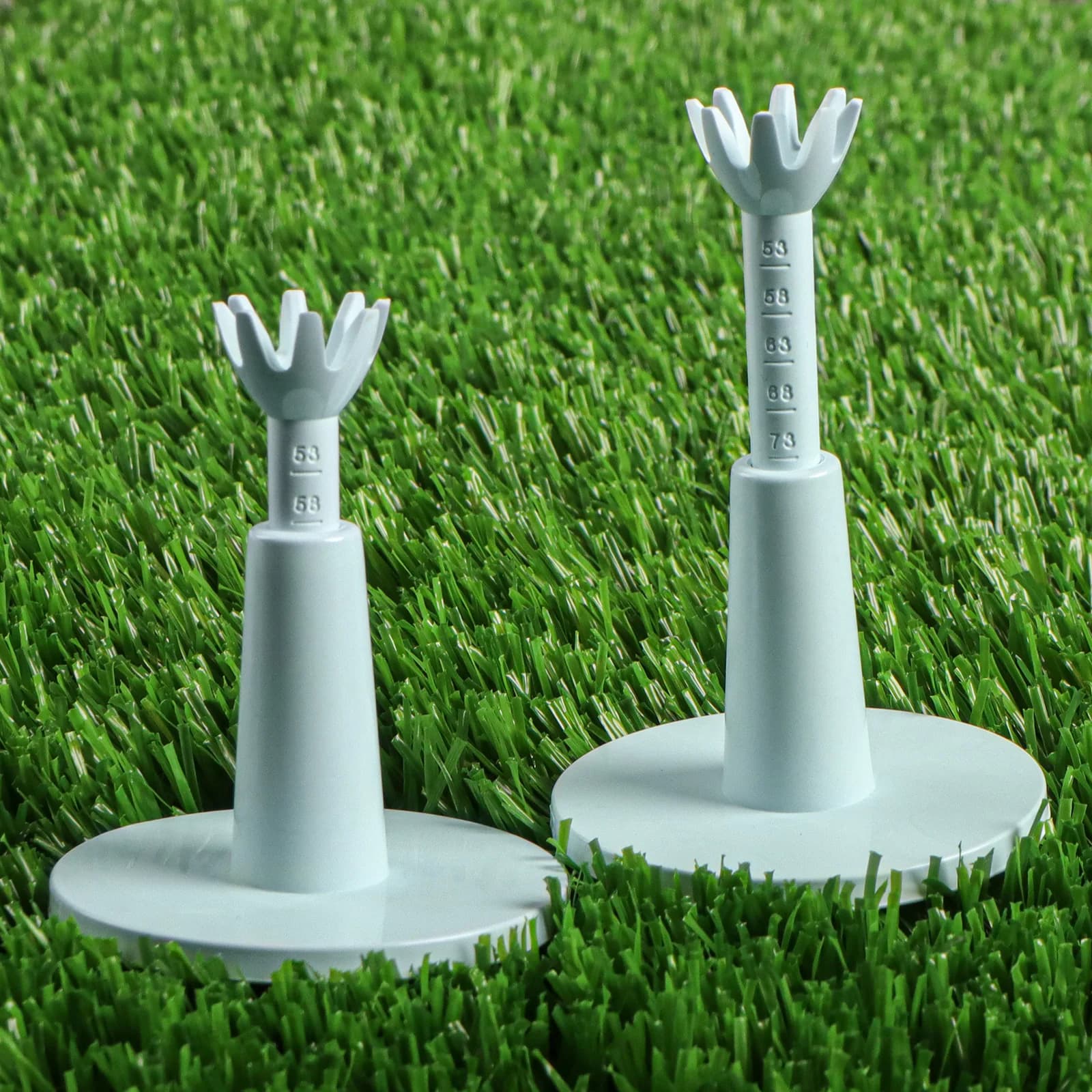 Terminali da golf regolabili in gomma Confezione da 2 basi durevoli a 8 artigli da 2,1"-2,9" di altezza per l'allenamento del campo di guida