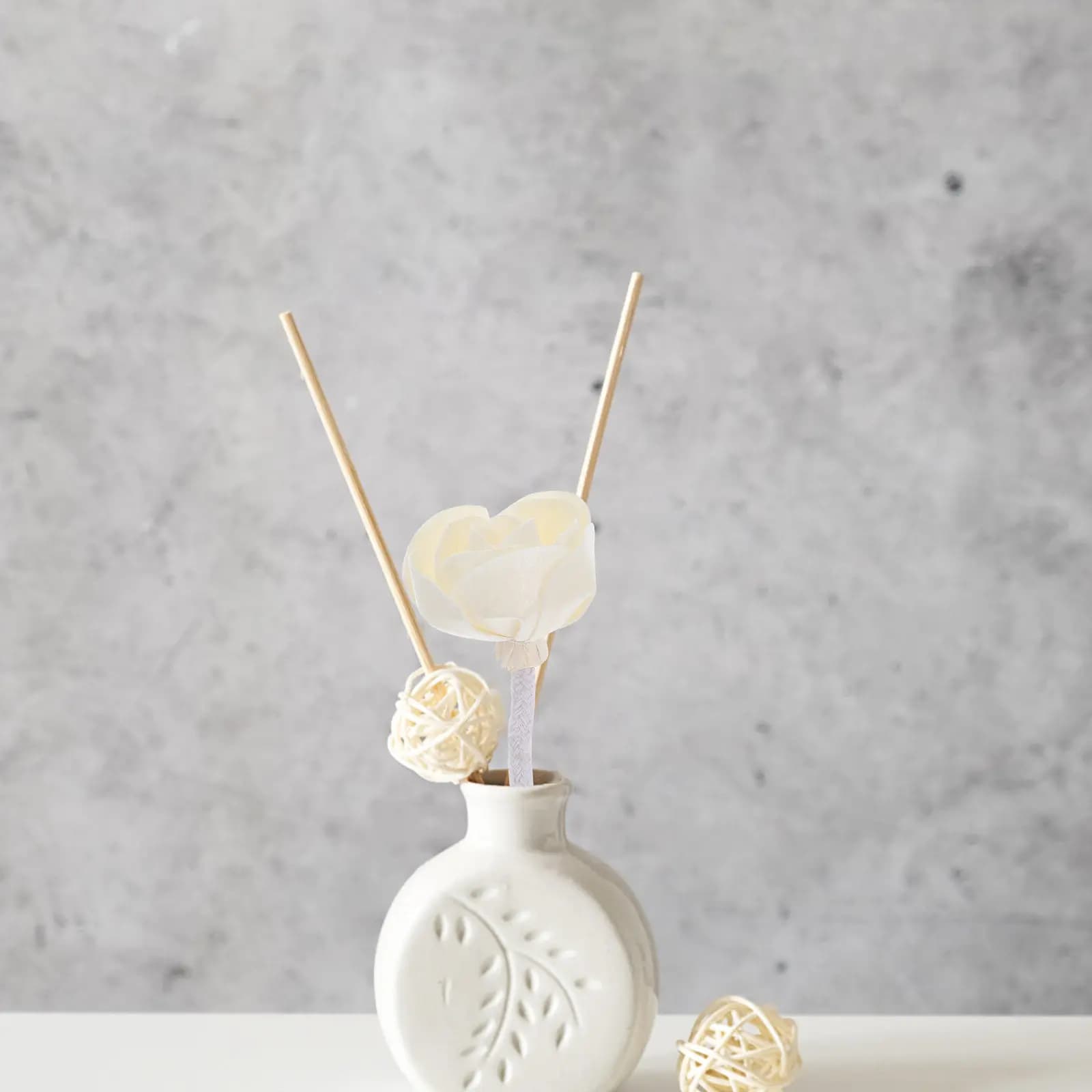 2Pcs Wooden Rope Flower Head Diffuser for Essential Oil Aesthetic Living Space Enhancer Replaceable Fragrance Decor