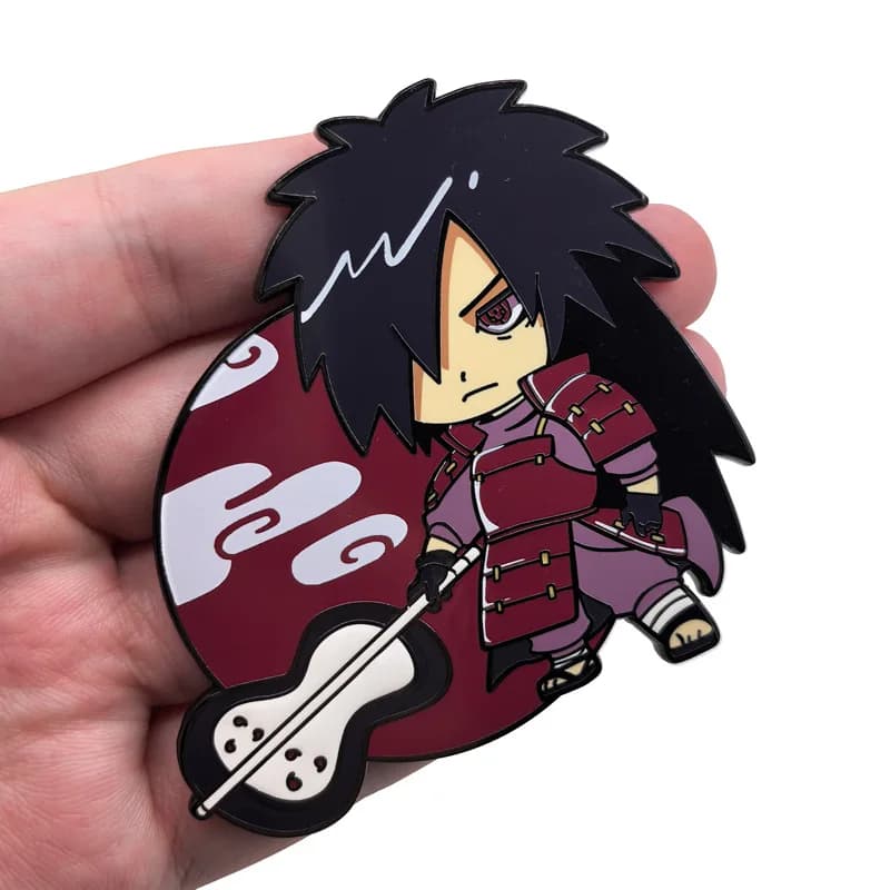 Q Uchiha Madara Pins, Ciondoli, Distintivi in Metallo e Spille Anime NARUTO Manga Giapponese per Borse, Zaini, Abbigliamento, Risvolto, Cosplay, Regalo, Decorazione