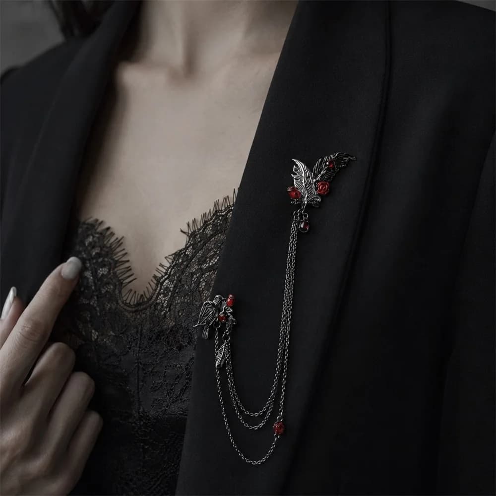 Gothic Brooch Punk Jewelry Goth Leaves Rose Crow Brooches Pins for Clothings Backpacks Halloween Party Women Man Lapel Pin 2027