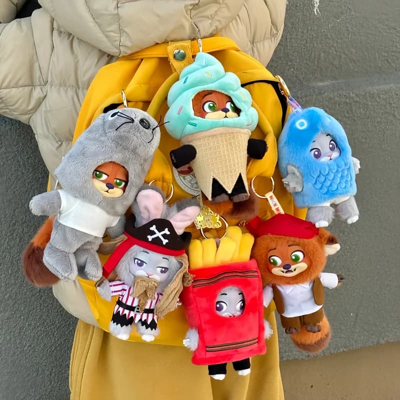 Genuino Zootopia V2 Nick & Judy Best Undercover Series Blind Box Collezione di ciondoli per bambole carine Ornamento da tavolo Giocattoli di tendenza della moda