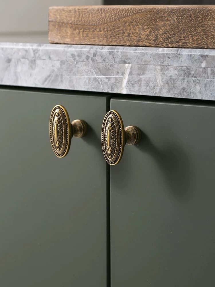 Maniglie per mobili francesi in ottone massiccio in colore bronzo Maniglie per guardaroba per camera da letto Maniglie per cassetti per armadietti da cucina Maniglie a foro singolo Manopole