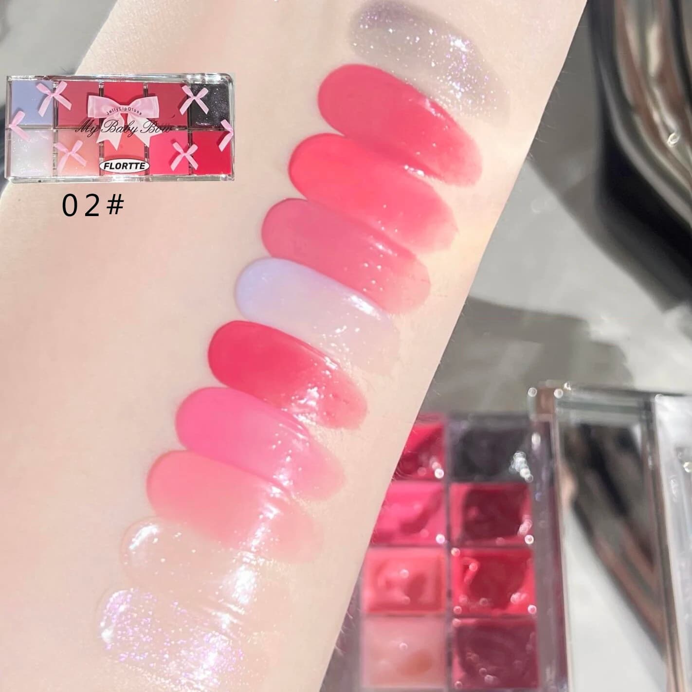 FLORTTE Palette di lucidalabbra a 10 colori Lucido idratante pigmentato Combinazione di rossetti multifunzionali Facile da applicare 17g