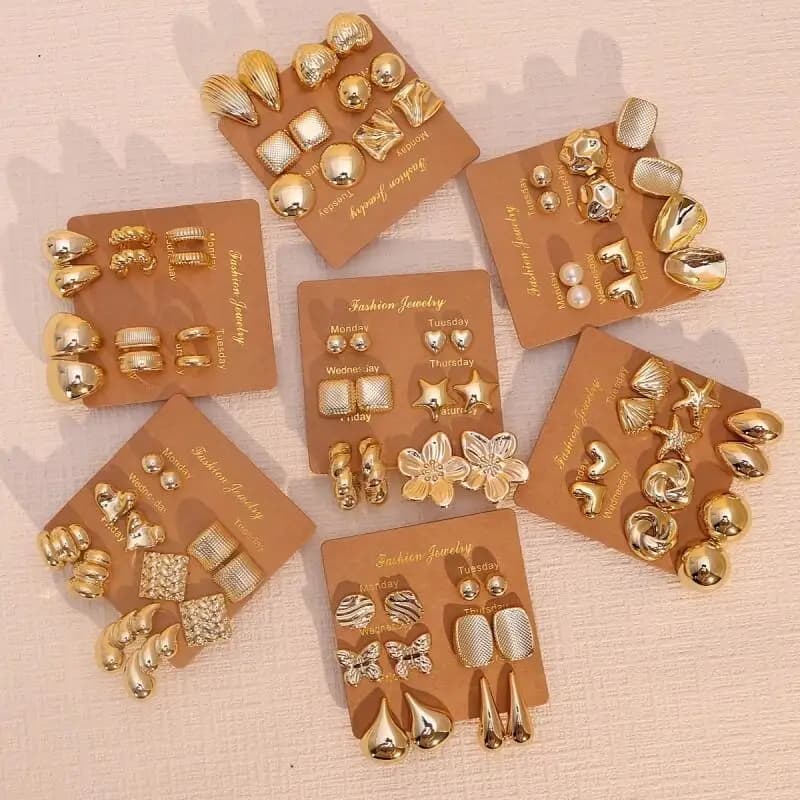 6 Pairs Golden Stud Earrings Set, Trendy Mixed Geometric & Faux Pearl Look Earrings for Women Daily Party Jewelry Gift