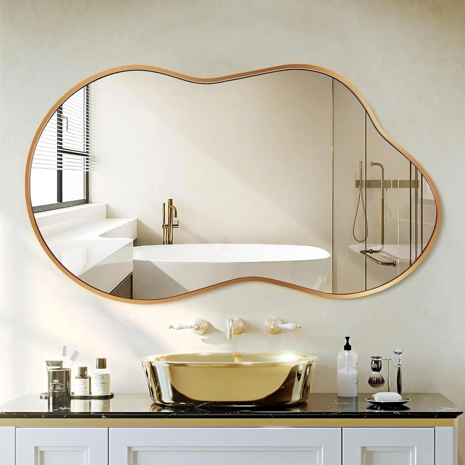 Specchio da Parete Asimmetrico Dorato 20x36 Pollici, Vetro Temperato con Cornice in Alluminio per Bagno, Camera da Letto, Soggiorno